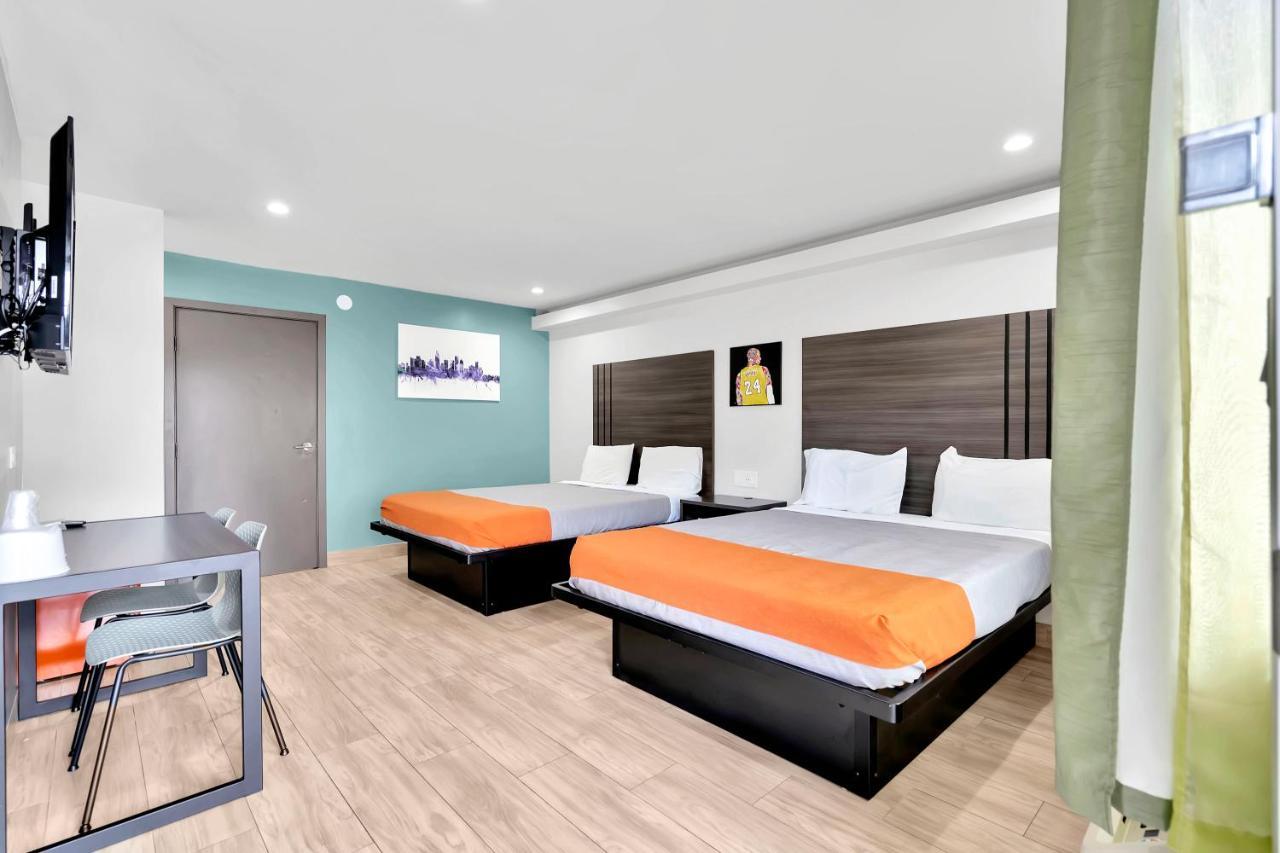 Exclusivo Inn And Suites Lakewood Bagian luar foto