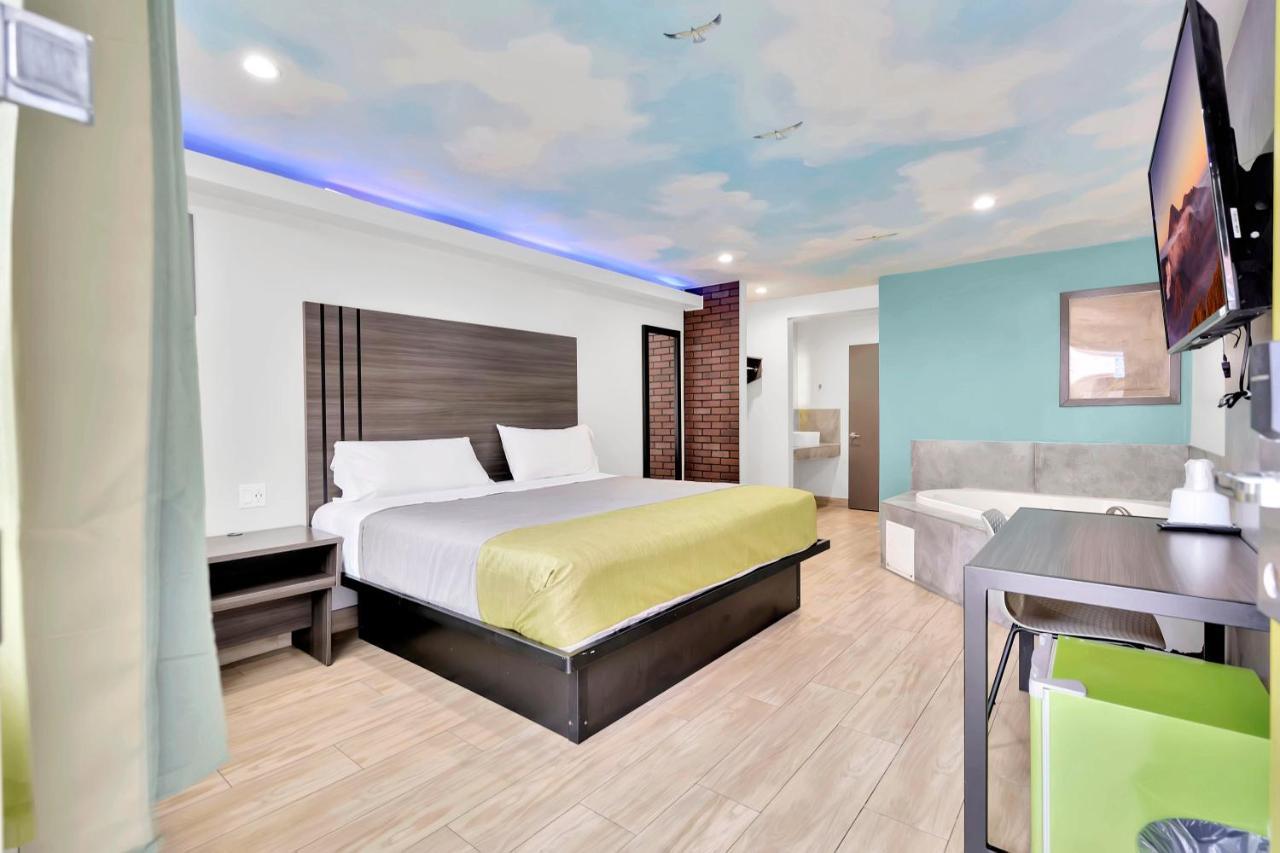 Exclusivo Inn And Suites Lakewood Bagian luar foto