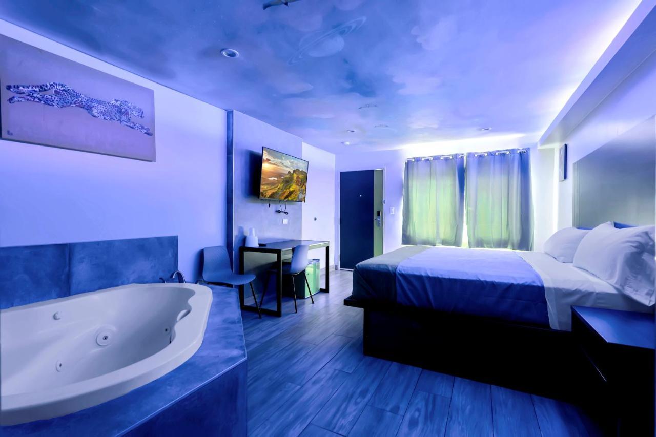 Exclusivo Inn And Suites Lakewood Bagian luar foto